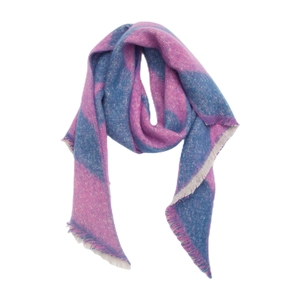 Detail of the pink and blue bouclé yarn scarf featuring a textured diamond plaid pattern.