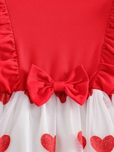 Robe princesse rouge pour fille avec jupe en tulle à cœurs et nœud à la taille
