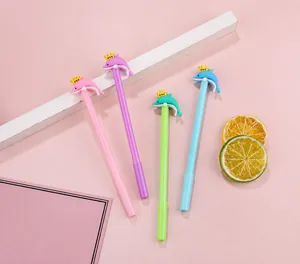 Lot de 4 stylos dauphins mignons avec couronnes en rose, violet, vert et bleu pastel