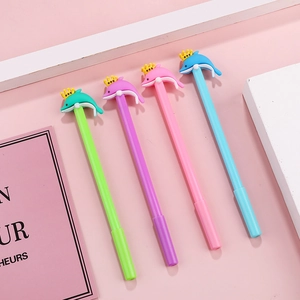Lot de quatre stylos gel dauphin à couronne mignons pour l'école et le bureau