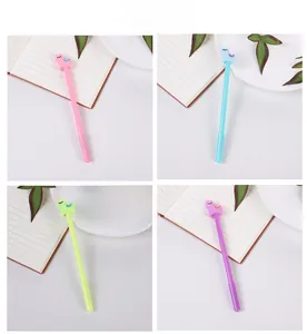 Detail display of four cartoon alpaca gel pens in pink, blue, green and purple colors