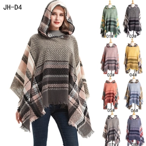 Dames poncho met capuchon, visgraatmotief, franjes en keuze uit 8 verschillende kleuren