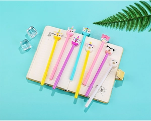 Set di 8 penne gel colorate con decorazioni 3D in silicone a forma di unicorno e animali
