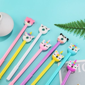 Set di penne gel creative con animali e ciambelle in vari colori pastello macaron