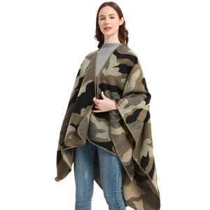 Poncho de punto para mujer con estampado de camuflaje y dobladillo irregular para invierno