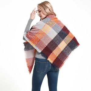 Dicker Winter Tartan Schal mit Fransen und klassischem bunten Karomuster für Damen
