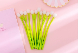 Détail de 12 stylos gel créatifs en forme de tulipe avec capuchons blancs et tiges vertes