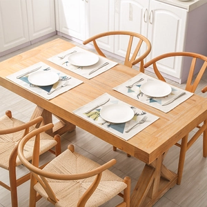 Set of 4 linen placemats with geometric stag design and Nordic style for dining table