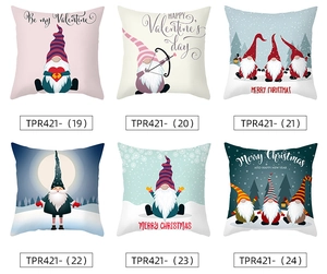 Rejilla detallada que muestra fundas de cojín navideñas con gnomos en varios colores y estilos