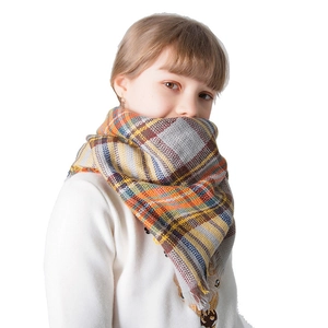 Sciarpa a triangolo per bambini effetto cashmere a quadri colorati con frange