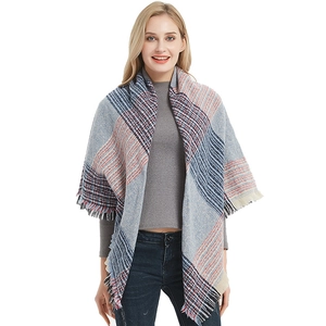 Écharpe épaisse à carreaux bleu et rouge avec franges pour chaleur hivernale