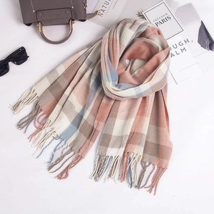 Sciarpa a quadri effetto cashmere con frange rosa e blu, perfetta per l'inverno