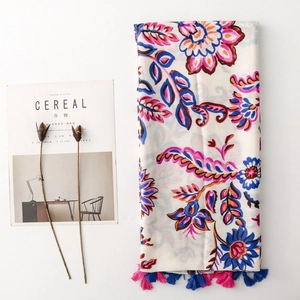 Ethnic floral print scarf with colorful tassels, soft bohemian shawl for winter travel