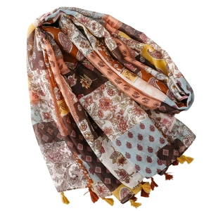 Écharpe bohème en coton-lin avec imprimés floraux colorés et pompons pour la plage