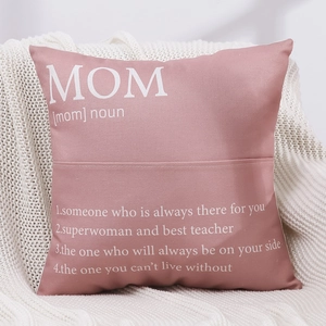 Fodera per cuscino rosa Festa della Mamma con definizione MOM su fondo in maglia