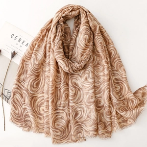 Écharpe Élégante en Satin de Polyestère pour Femme Grand Châle Avec Motif de Vortex Marbré Doré Imprimé Longue avec Glands
