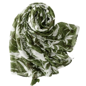 Vintage floral print shawl in green and white with tassels for women