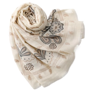 Sciarpa vintage crema con motivo paisley nero e bordi sfrangiati raffinati