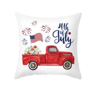 Housse de coussin Fête de l'Indépendance avec camion vintage rouge et feux d'artifice