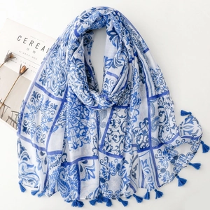 Écharpe Châle Rétro Imprimé Porcelaine Bleu Blanc Gland Polyester Voile Respirant Style Bohème Ethnique Pour Femmes Plage