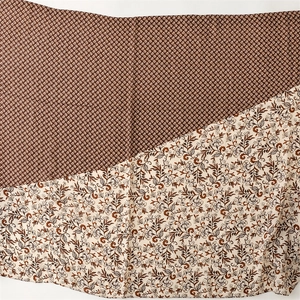 Vintage floral cotton linen scarf with double-sided contrast patterns and warm fabric