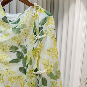 New Chinese style floral shawl with handmade buttons and yellow floral leaf print