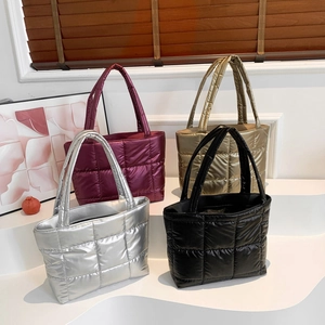 Sac Fourre-tout Matelassé Femme Métallique PU Nylon Grande Capacité Léger Rembourré Sac À Main Épaule Casual Chic