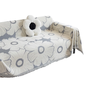 Daisy chenille sofa cover with floral pattern and tassels for all seasons decoration