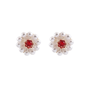 Handmade beaded daisy earrings with red stone center and white pearls in retro style