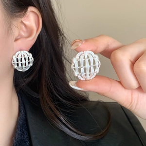 Vintage Geometrische Korbgeflecht Hohlstecker Ohrringe Kupfer Matt Vergoldet Rund Dome Für Damen Trendiger Schmuck