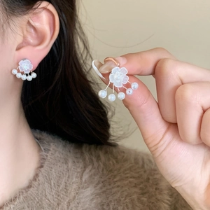 Flower Stud Earrings With Copper Earring Post Resin Petals Faux Artificial Pearls Colorful Beads Retro Elegant New Chinese Style Jewelry For Women