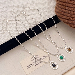 Retro French Style Oval Gemstone Pendant Necklace Tiger Eye Black Agate Green Chalcedony Silver Plated Vintage Jewelry