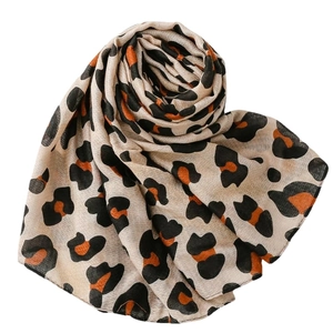 Soft leopard print scarf with vintage wave pattern in beige black and orange