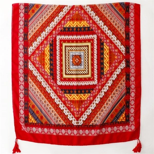 Roter Boho-Schal mit geometrischem Print und Quasten, leichtes Ethno-Stil Halstuch Damen