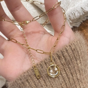 Collier À Pendentif Sourire Cuivre Plaqué Or Véritable Zircon Imitation Künstliche Perle Chaîne Trombone Unique Chic Bijoux Pour Femmes