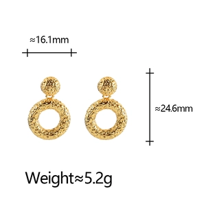 Detailed view of gold hammered earrings with dimensions 16.1mm by 24.6mm and weight data