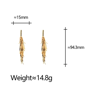 Orecchini a nappa a spiga di grano dorati con dimensioni 15mm per 94.3mm