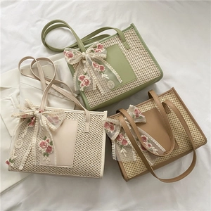 Women Straw Woven Tote Bag Large Capacity Shoulder Handbag Floral Embroidery Lace Bow Summer Beach Vacation Retro Style