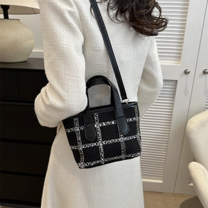 Large capacity black plaid tweed tote bag with leather handles and crossbody strap
