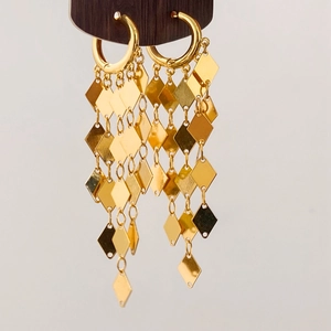 Elegant gold diamond-shaped tassel earrings featuring sparkling sequins and long fringes