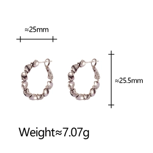Detailed size chart for 25mm silver textured twisted hoop earrings showing weight and dimensions
