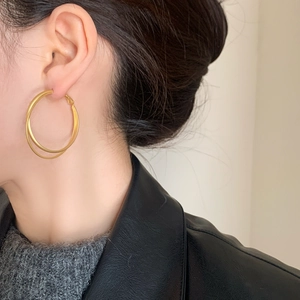 Chic matte gold double layer hoop earrings for women with minimalist metallic texture
