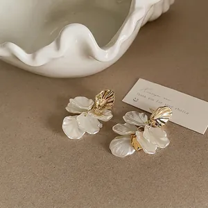 Geometric Shell Flower Petal Dangle Earrings Copper Gold Plated Cubic Zirconia Elegant Vintage Jewelry For Women