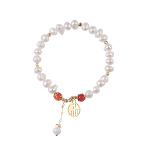 Bracelet fait main en perles de culture baroques avec breloque Fu dorée et agate