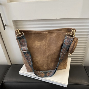 Sac cabas rétro en toile marron avec bandoulière bohème et petit porte-monnaie rond