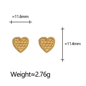 Gold heart stud earrings with honeycomb texture measuring 11.6mm x 11.4mm and weighing 2.76g