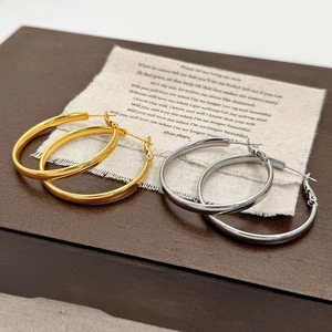 Grandi Orecchini A Cerchio Semplice Metallo Liscio Rame Placcato Oro 18K Gioielli Geometrici Minimalisti Donna Moda Quotidiana