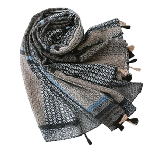 Geometric pattern scarf with tassels, multi-color abstract print sun protection shawl