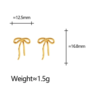 Detailed size chart of vintage golden bow stud earrings with 1.5g weight and dimensions