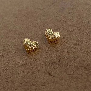 Vintage Heart Stud Earrings Gold Plated Brass With Hammered Texture Geometric Aesthetic Jewelry For Women